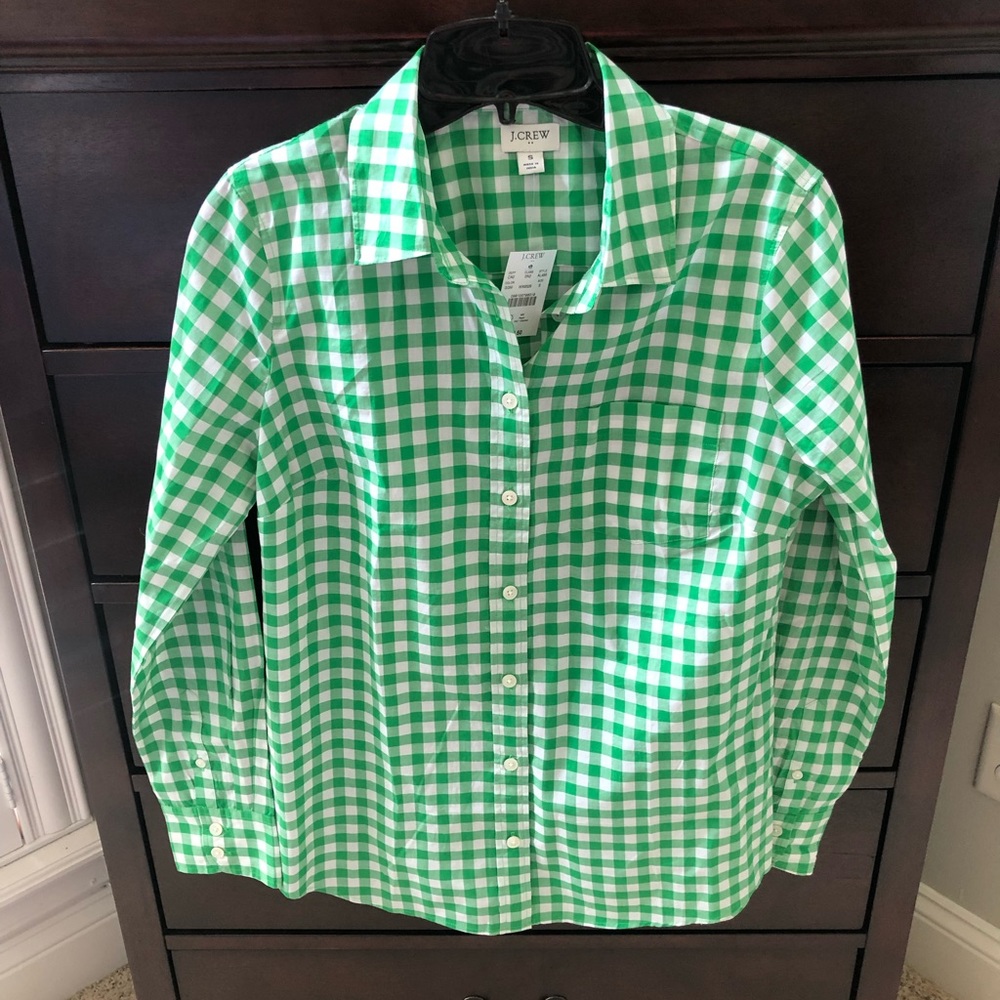 NWT Perfect Fit Gingham Button Down